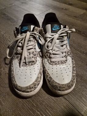 Nike Animal Print Low Top Sneakers - White & Teal Accents